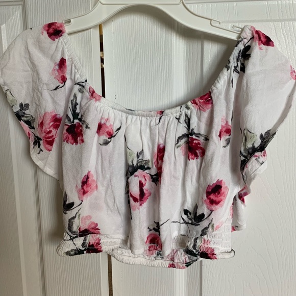 Kendall & Kylie Off the Shoulder Floral Crop Top - Picture 2 of 4